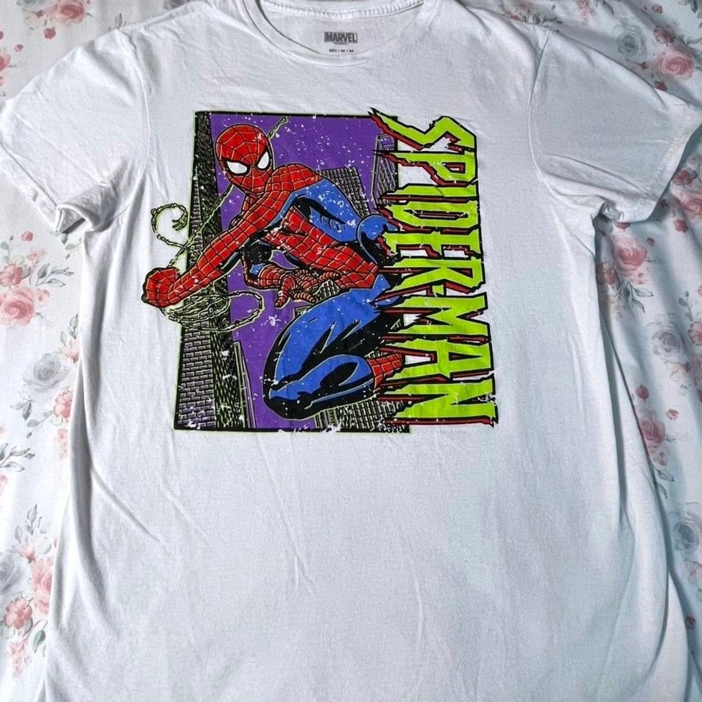 Marvel Spider-Man Graphic T-Shirt White Comic Tee Size M